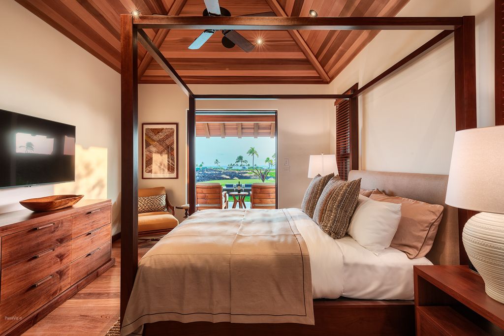 Hawaiian living.