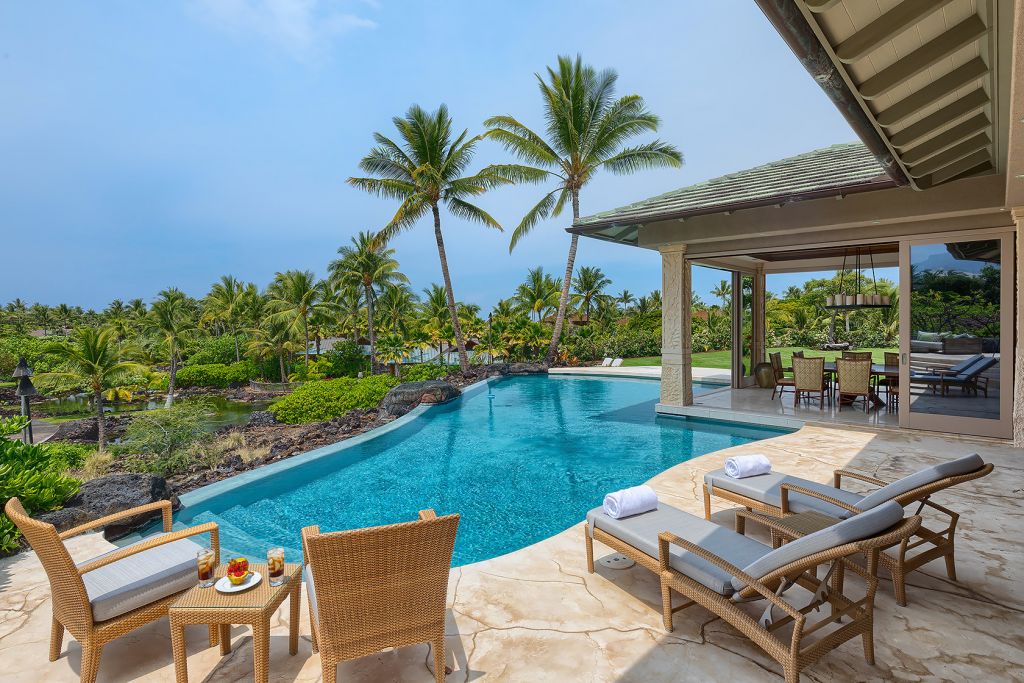 Luxury Kukio Real Estate