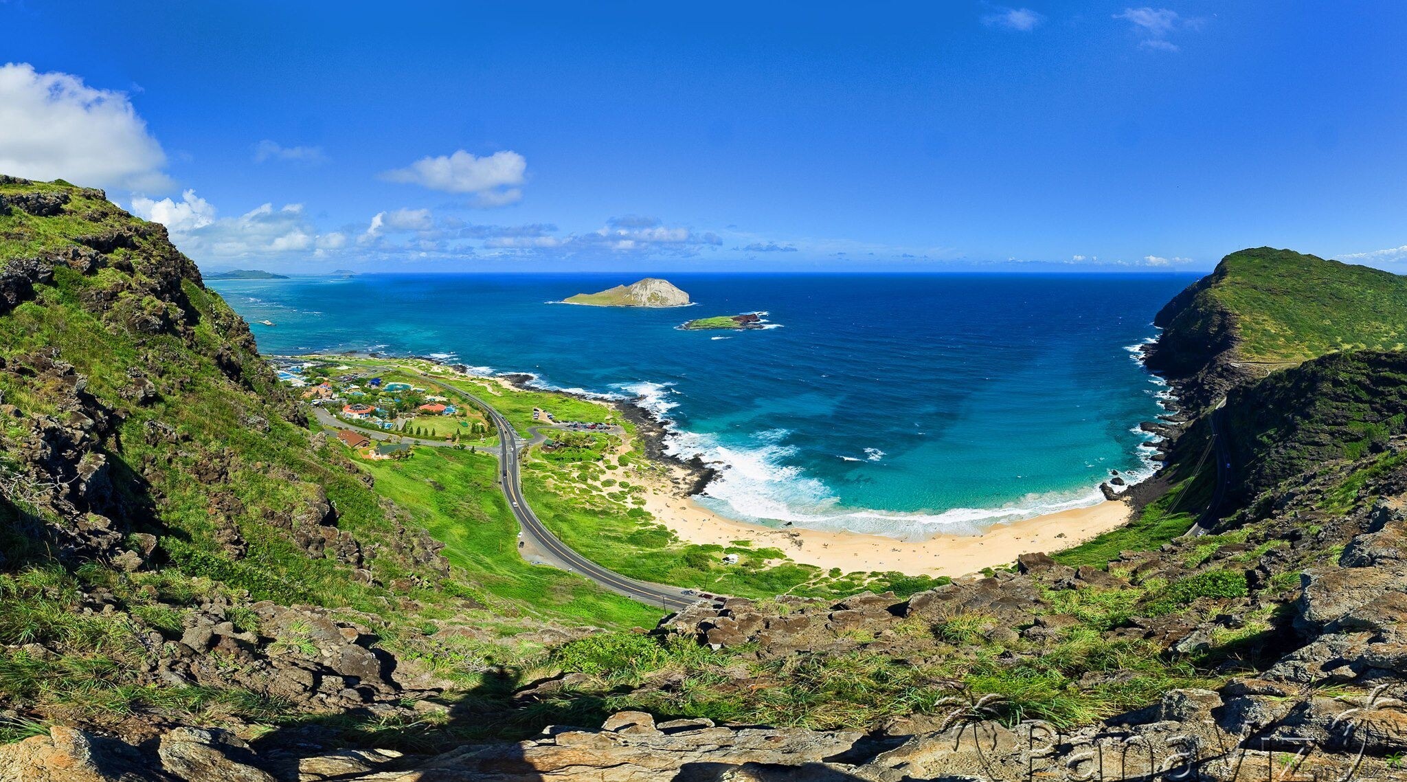 Makapuu Beach & Sea Life Park.