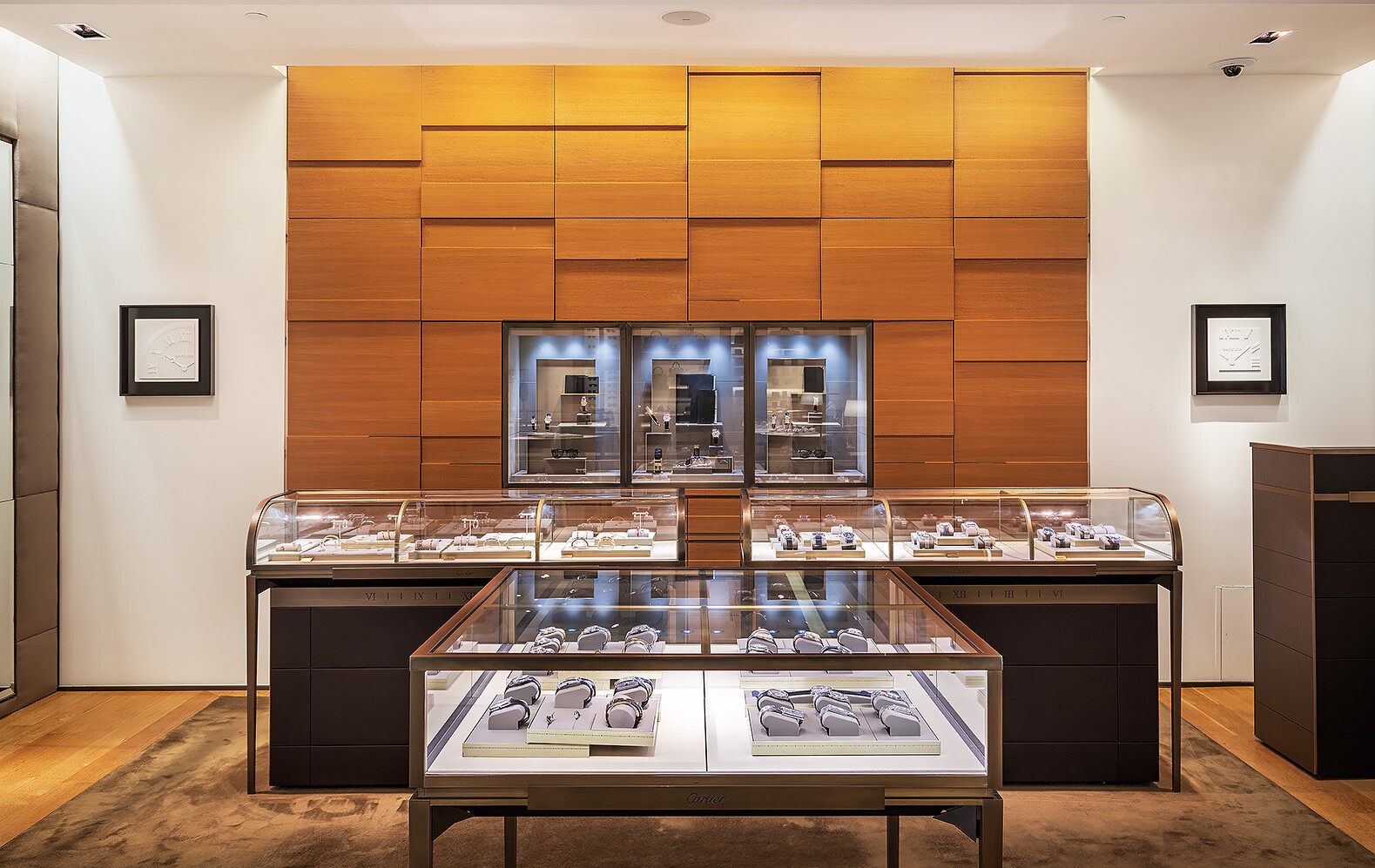 retail-photography-cartier